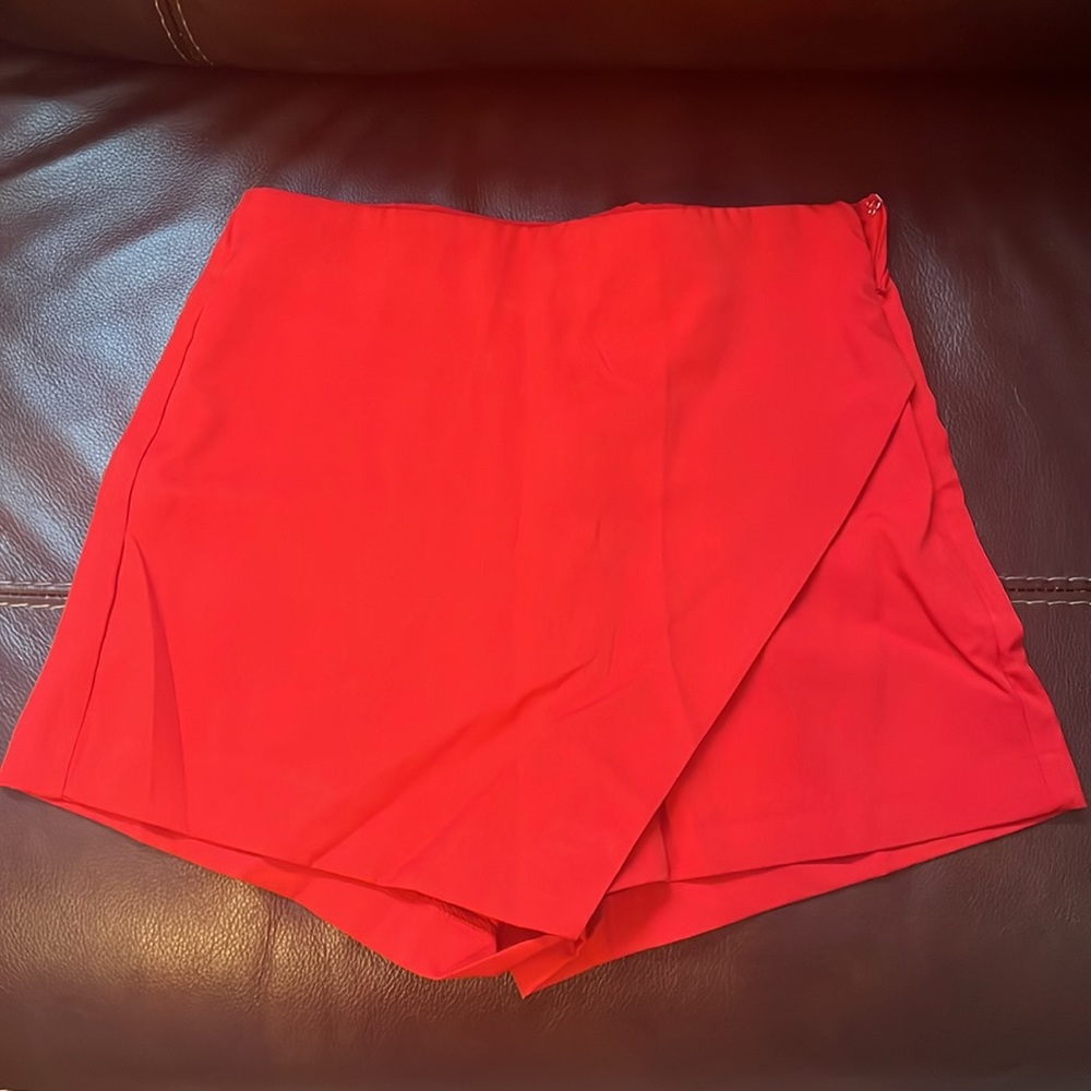 True Red Skort
